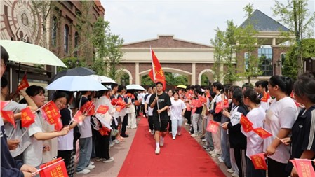 2025，高考必胜！郡华学子，加油！