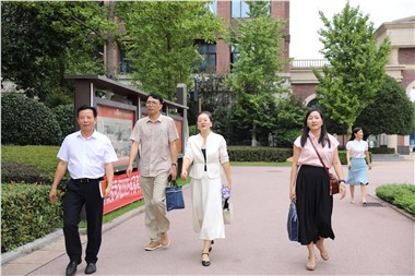 迎检促发展·笃行方致远——楼区教育局督导郡华学校秋季开学工作